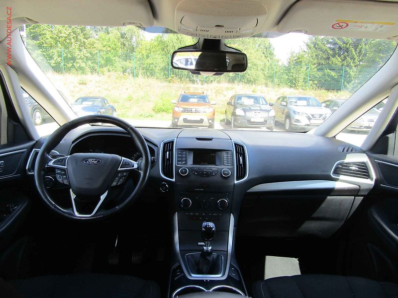Ford S-MAX (2016) 2.0TDCI, 2.maj,ČR, Klima - fotka 8 z 21