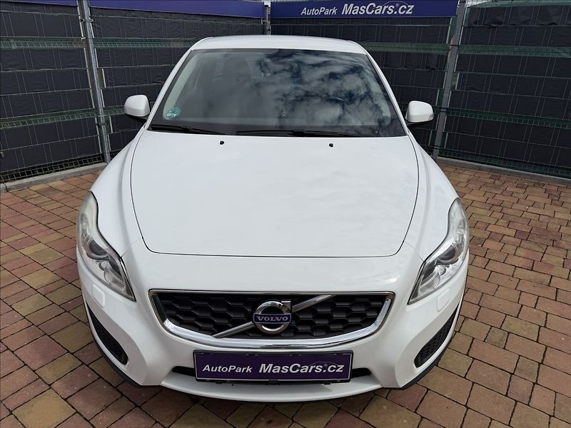Volvo C30 1.6 D DRIVe - fotka 2 z 13