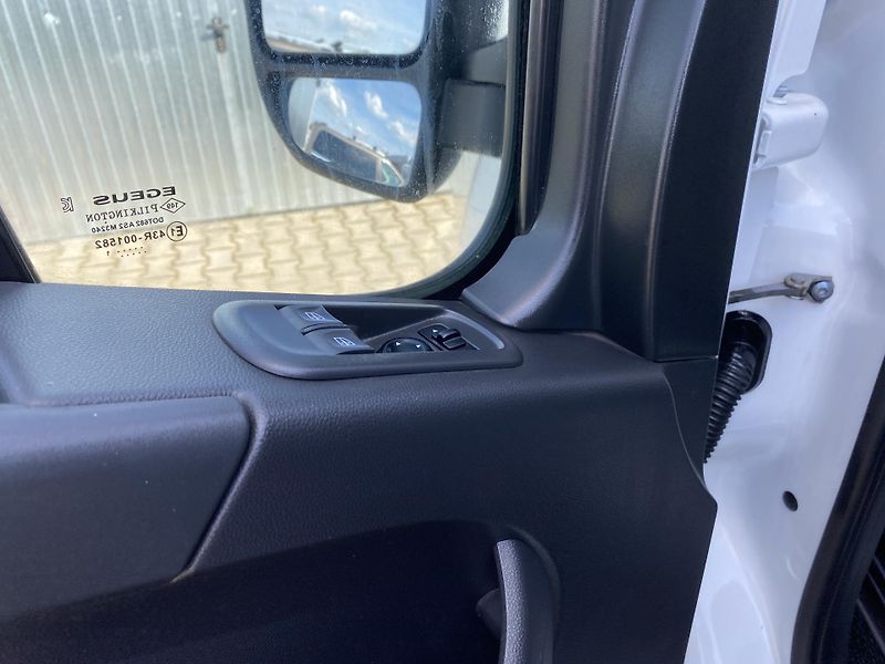 Renault Master 2.3DCi 145PS CZ DPH 99TKM TOP! - fotka 133 z 145