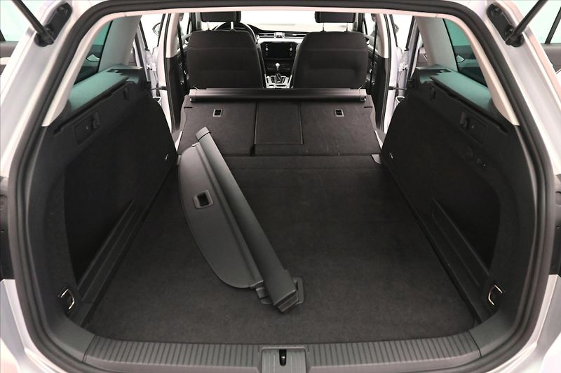 Volkswagen Passat 2,0 TDI 110kW DSG Business Zár - fotka 11 z 32