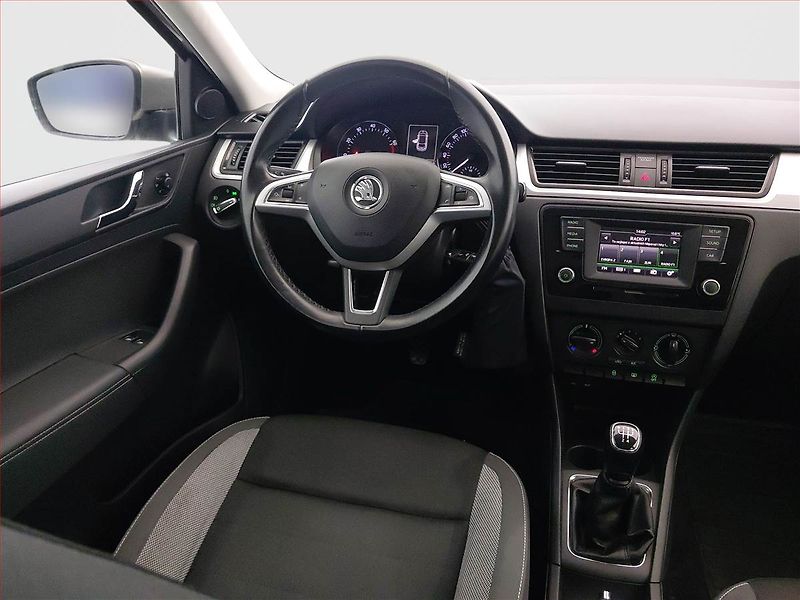 Škoda Rapid (2016) Spaceback 1.2 TSI - fotka 7 z 15