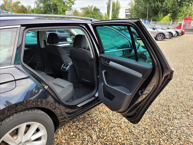 Škoda Superb 1,4 TSI,PHEV,DSG,Clever - fotka 15 z 49
