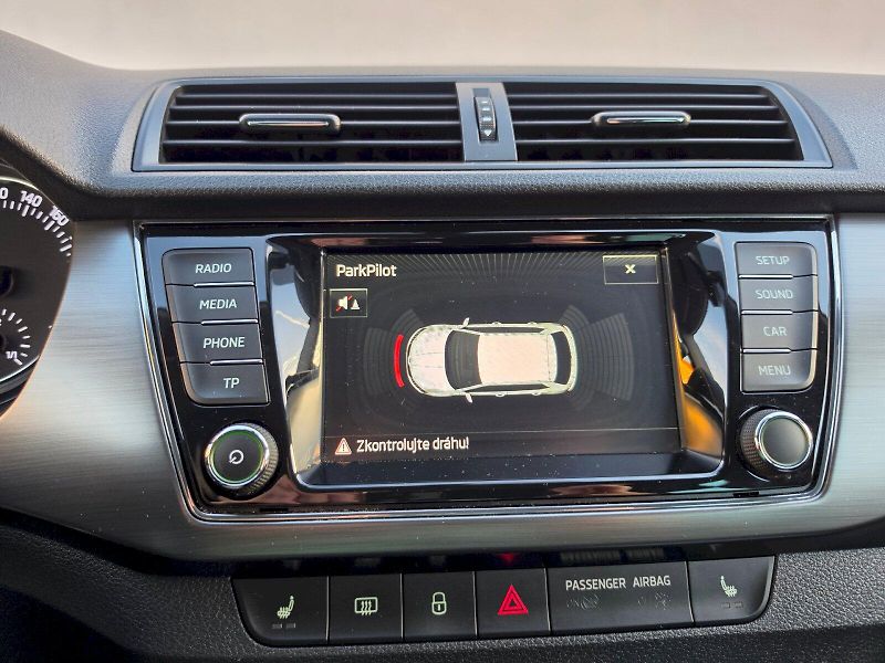 Škoda Fabia (2016) 1,2TSI 66KW STYLE*REZERVACE - fotka 10 z 29