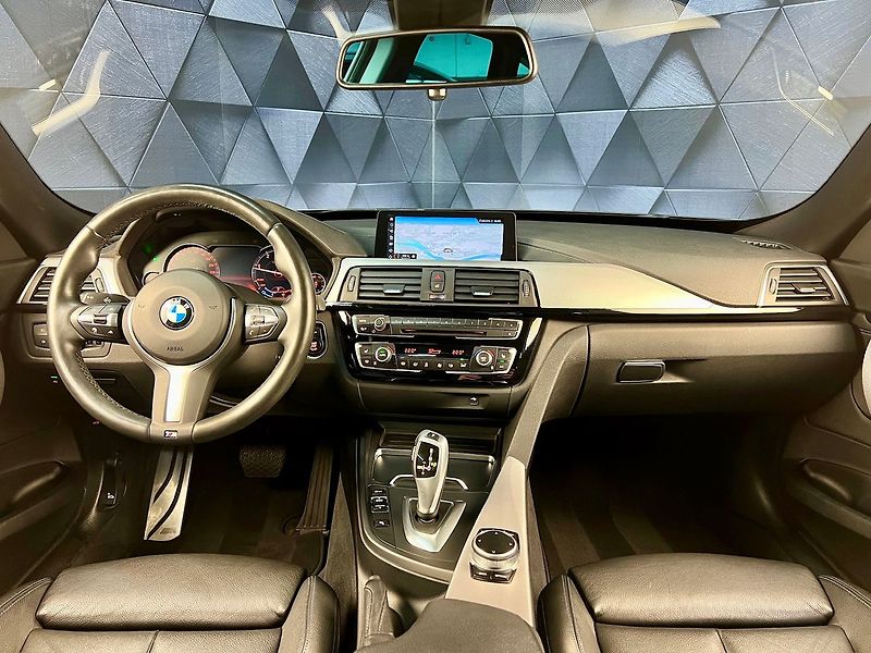 BMW Řada 3 320d GT xDrive M-PAKET - fotka 10 z 26