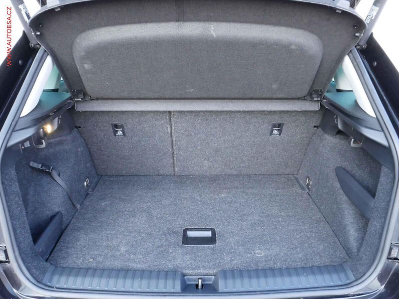 Škoda Kamiq (2020) 1.5 TSi, Style, DSG, TZ - fotka 7 z 21