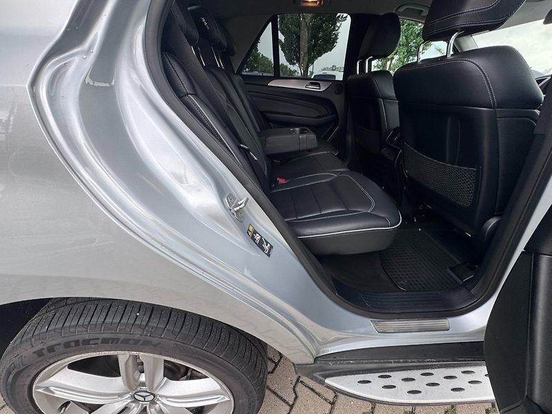 Mercedes-Benz Třídy M (2012) 350 3,0 CDI 190KW 4MATIC TAŽNÉ - fotka 40 z 50