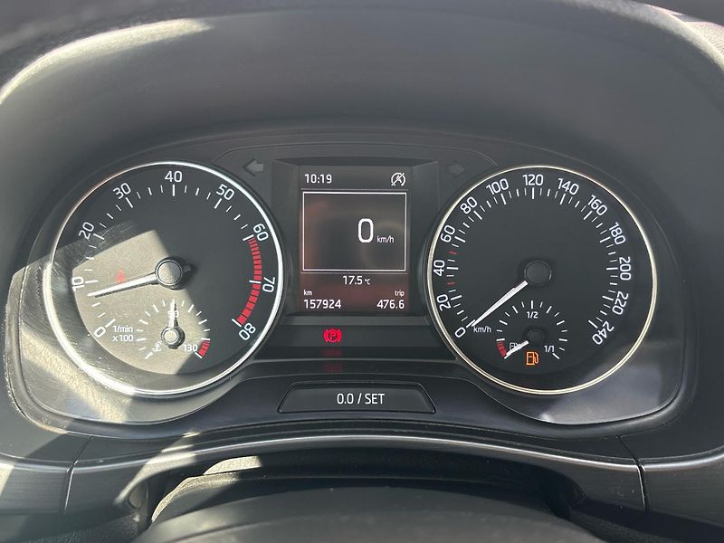 Škoda Fabia SPORT COLOR - fotka 11 z 26