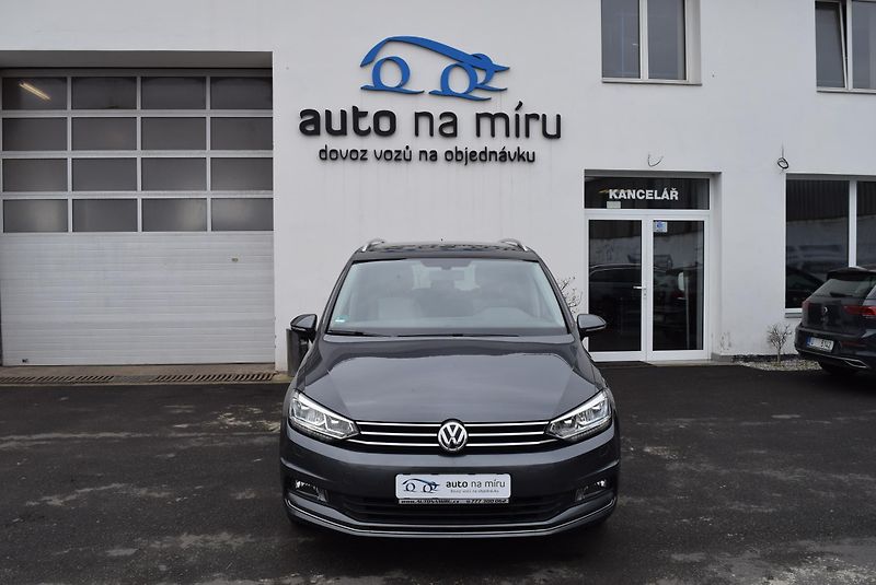 Volkswagen Touran (2017) 1.4TSI 110kw HIGHLINE 7M TAŽNÉ - fotka 3 z 50