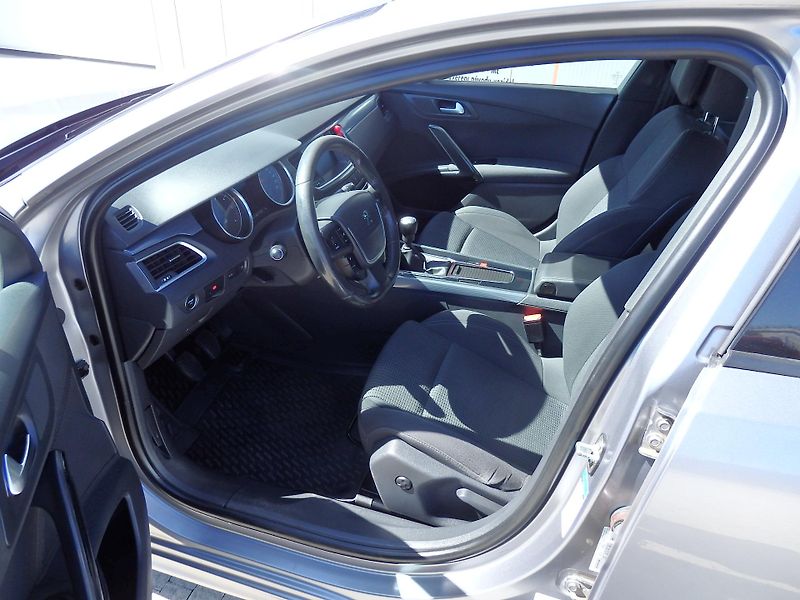 Peugeot 508 2.0 HDI 110 kW PANORAMA, NAVI - fotka 6 z 16