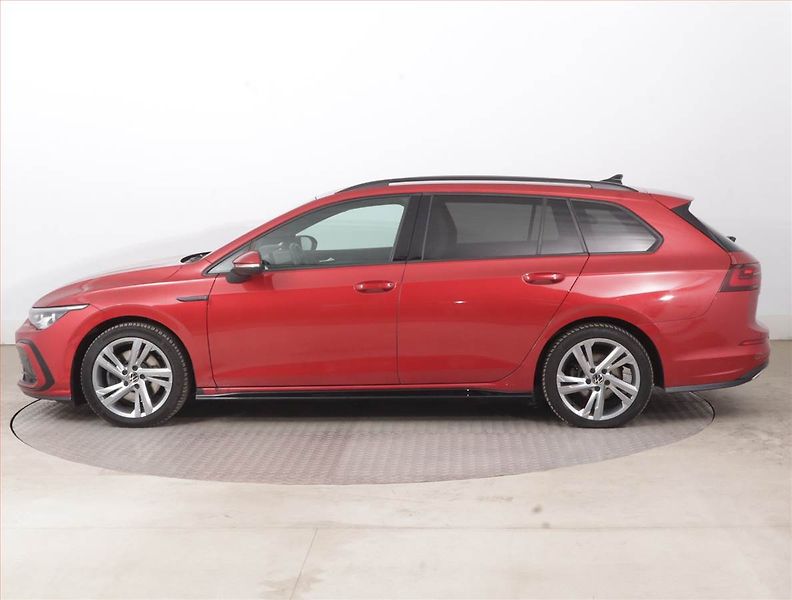 Volkswagen Golf (2022) R-Line 2.0 TDI, Automat - fotka 3 z 16