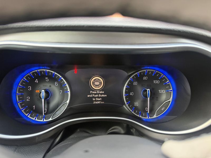 Chrysler Pacifica (2018) 3,6 RU Panorama Limited 2018 - fotka 17 z 20