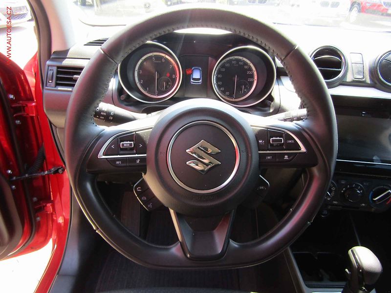 Suzuki Swift (2023) 1.2i, ČR - fotka 16 z 18