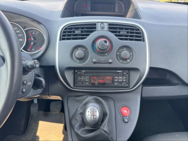 Renault Kangoo 1,5 BdCi 95 Zen 5d - fotka 6 z 10