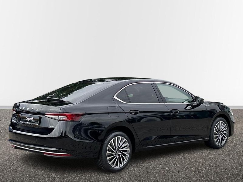 Škoda Superb (2025) L&K - fotka 8 z 35