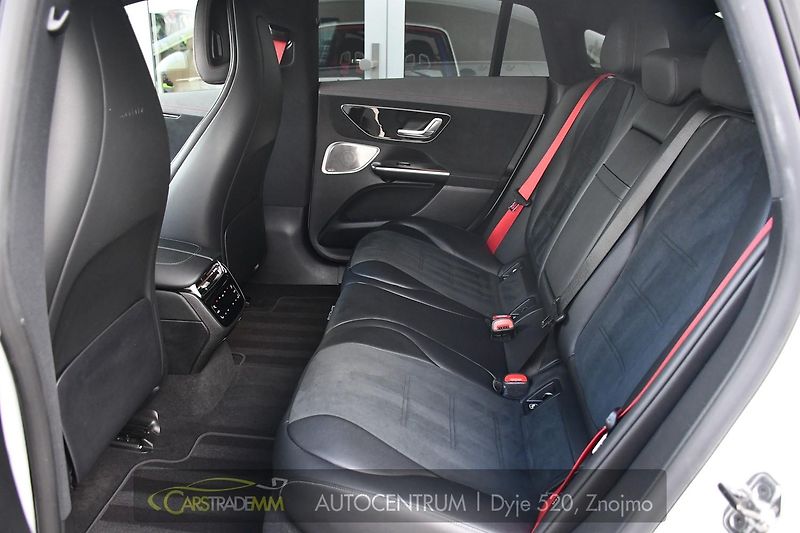 Mercedes-Benz EQE 350+ AMG - fotka 13 z 56
