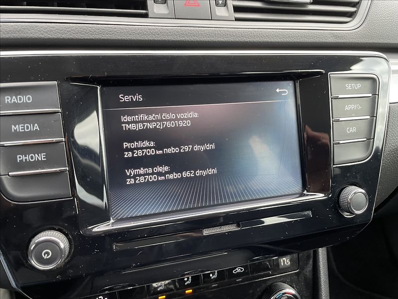 Škoda Superb 1,4 TSI 110KW ČR. - fotka 15 z 24