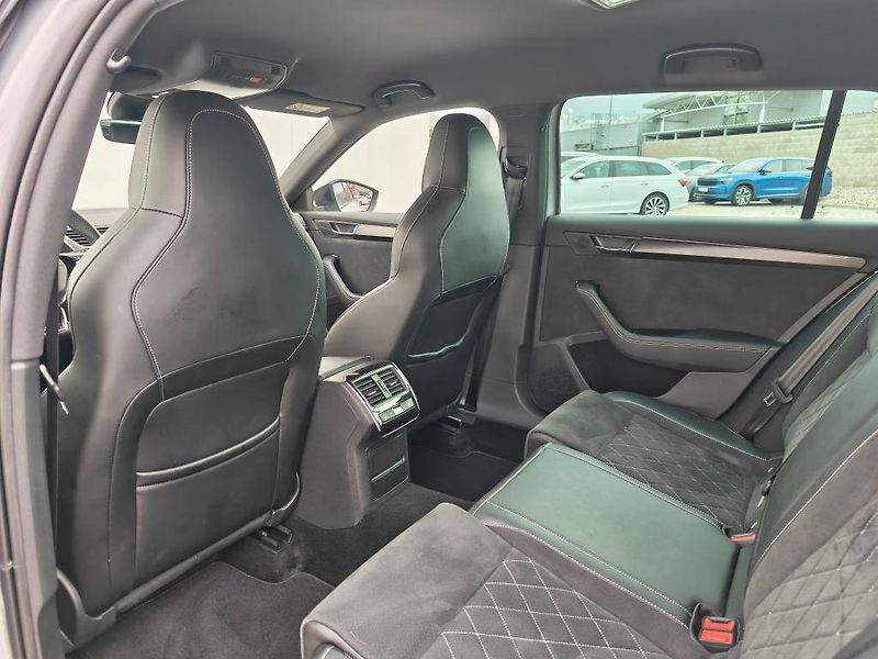 Škoda Superb SportLine 7DSG 2,0TDI - fotka 8 z 27