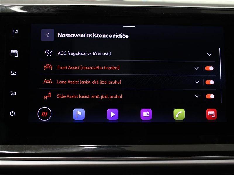 Seat Tarraco 2,0 TSi 140kW 4x4 FR Záruka ČR - fotka 13 z 28
