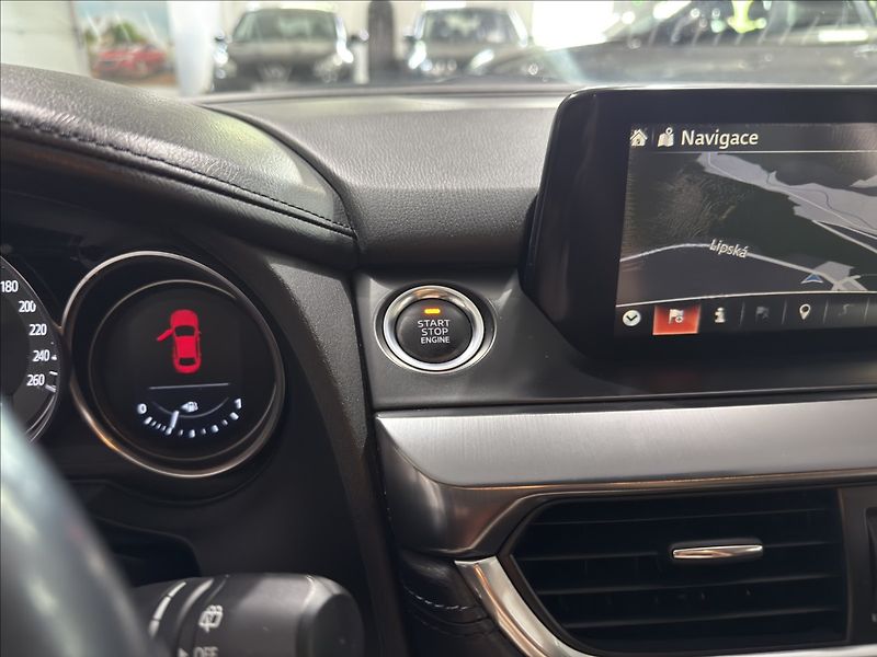 Mazda 6 2,2   D 1.MAJITEL 1.ROK ZÁRUKA - fotka 15 z 42
