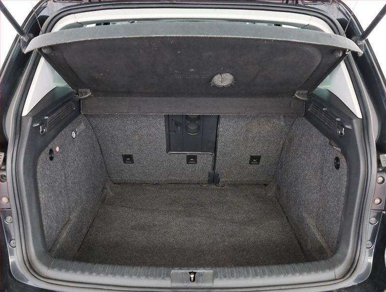 Volkswagen Tiguan (2008) 2.0 TDI, 4X4, Automat - fotka 15 z 16