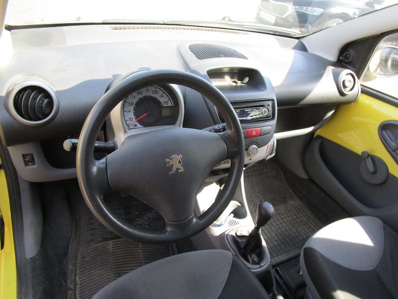 Peugeot 107 - fotka 7 z 14