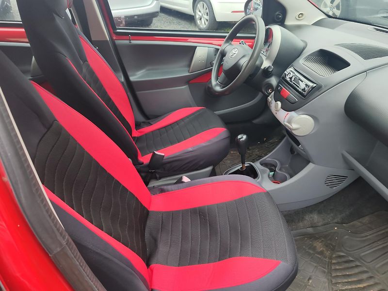 Toyota Aygo 1.0  - fotka 13 z 20
