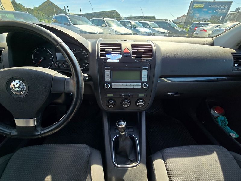 Volkswagen Golf (2007) 2.0 TDi 100KW - fotka 15 z 24