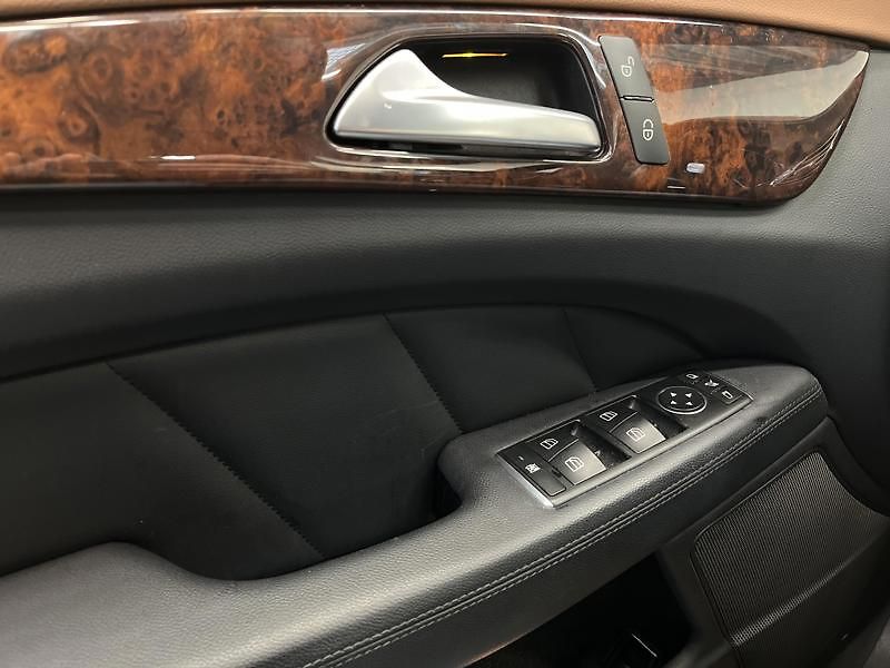 Mercedes-Benz CLS 250 d 4MATIC Shooting Brake - fotka 13 z 24