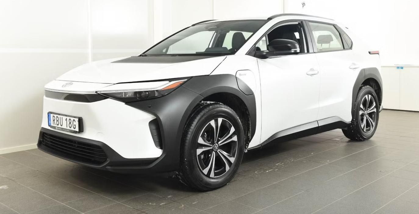 Toyota bZ4X Active AWD Kamera Tempomat LED