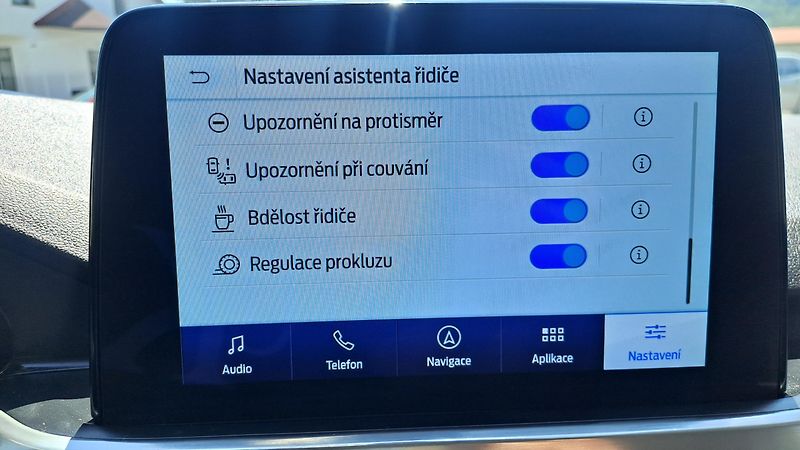 Ford Kuga 2.0 EcoBlue AWD Titanium X - fotka 33 z 33