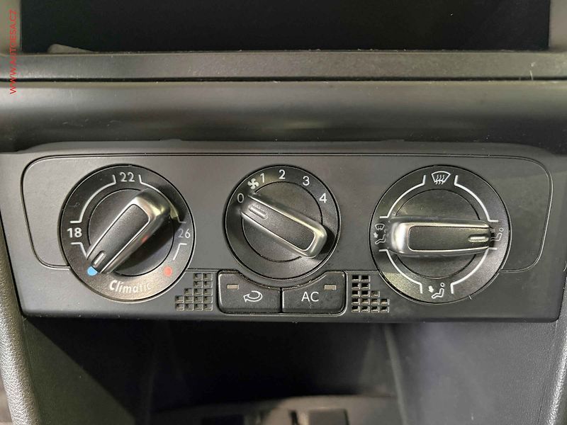 Volkswagen Polo (2010) 1.4 MPi, Comfortline - fotka 13 z 13