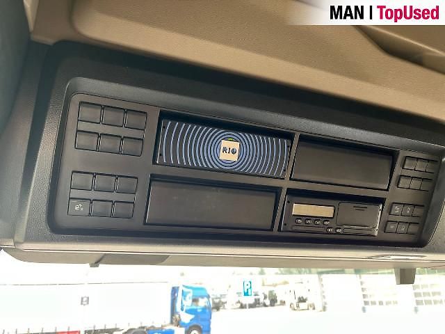 MAN TGX 18.470 lowdeck  - fotka 23 z 26