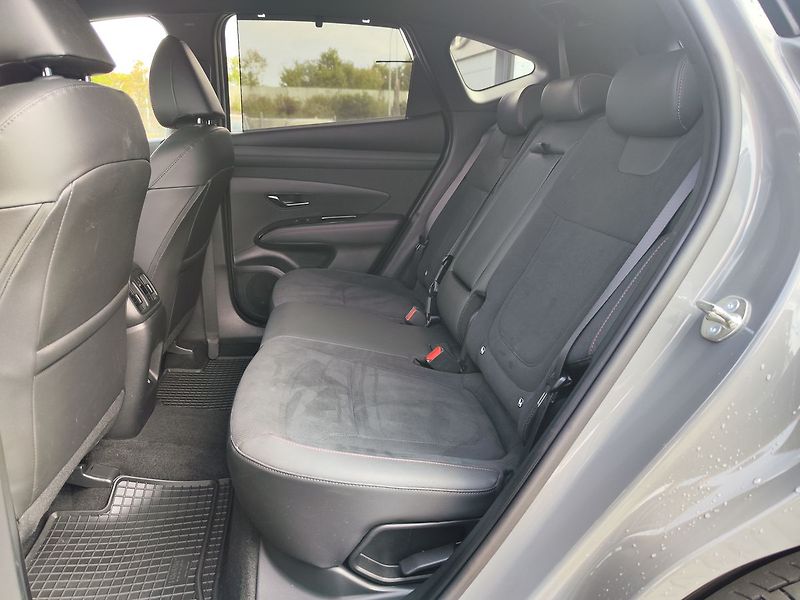Hyundai Tucson 1.6 T-GDI/118kW N-Line STL 4x4 - fotka 16 z 38