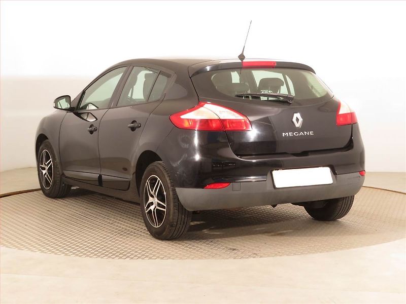 Renault Mégane (2014) Limited 1.6 16V, Tempomat - fotka 4 z 15