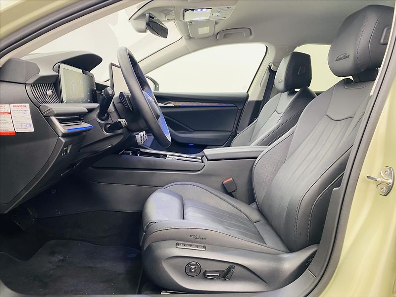Škoda Superb 2,0 TDI DSG 110 kW L&K - fotka 5 z 27