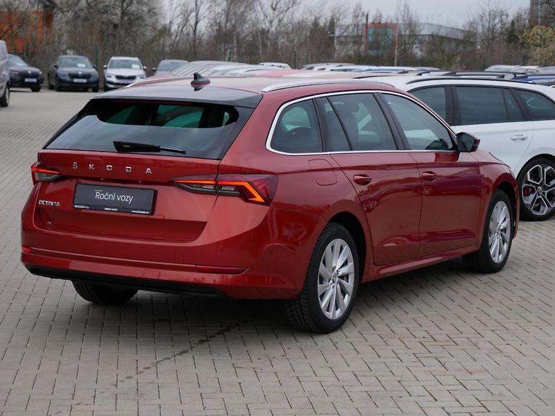 Škoda Octavia - fotka 2 z 25