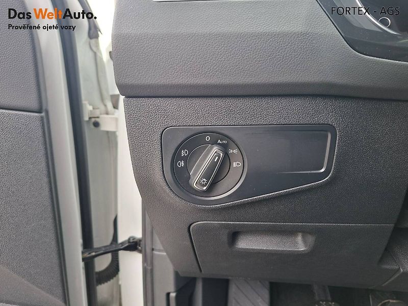 Volkswagen Tiguan (2018) 1.4 TSI,92kW,Tažné,Servis.kníž - fotka 16 z 26
