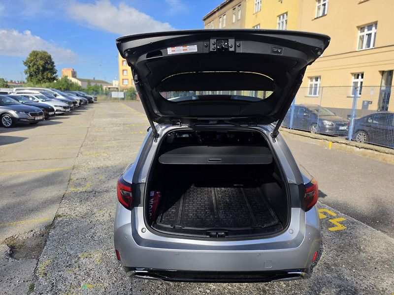 Toyota Corolla (2024) Touring Sport Style 1,8 103kW - fotka 10 z 19