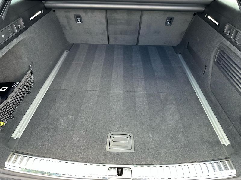 Audi A6 (2025) Avant S line 50 TDI quattro - fotka 13 z 20