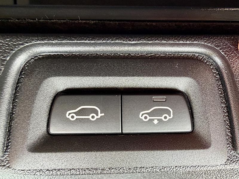 BMW X5 (2025) VZDUCH 2VR SoftClose Tažné HUD - fotka 48 z 51
