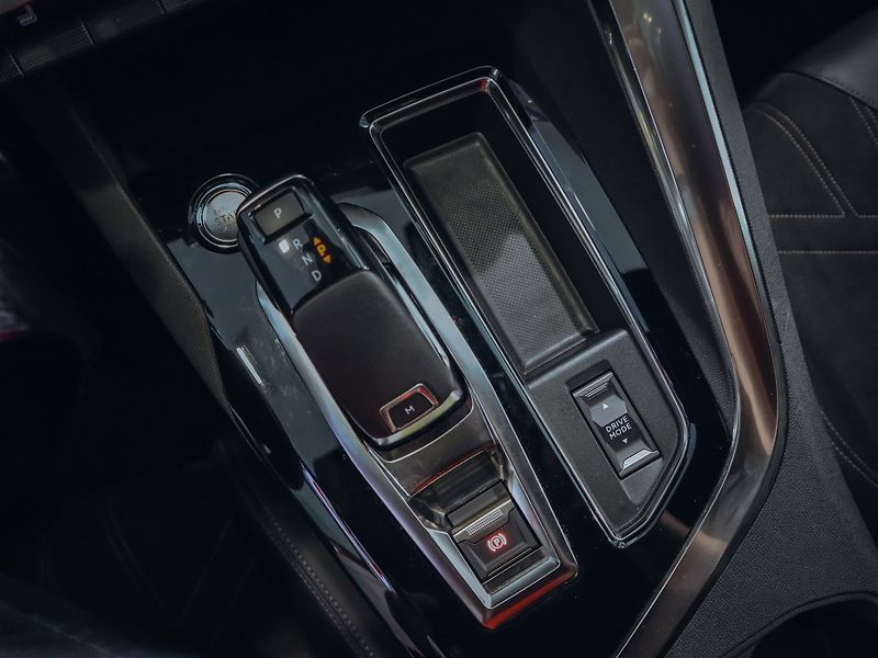 Peugeot 5008 1.6 PureTech GT-line - fotka 14 z 29