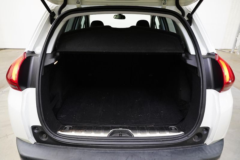 Peugeot 2008 - fotka 23 z 23