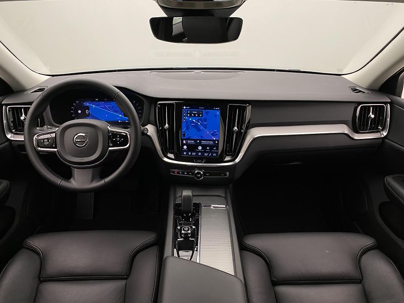 Volvo V60 CC B4 AWD BRIGHT PLUS AUT  - fotka 2 z 59