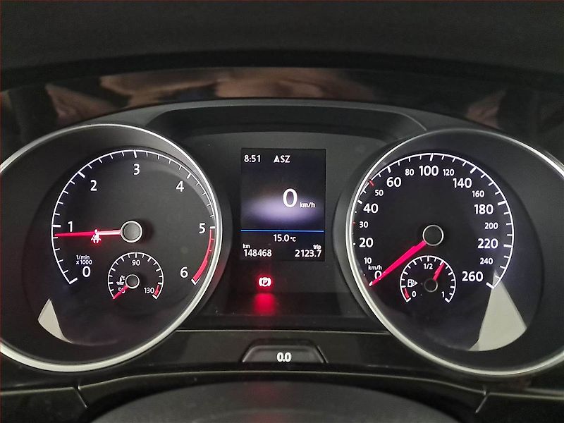 Volkswagen Touran (2019) Highline 1.6 TDI, 7 míst, Navi - fotka 11 z 21