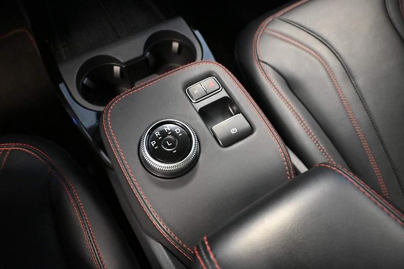 Ford Mustang Mach-E (2022) AWD Matrix LED iACC PREMIUM BO - fotka 26 z 41
