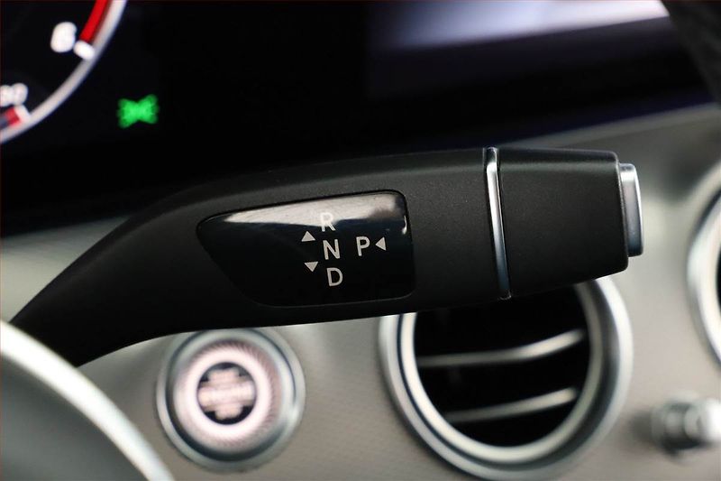 Mercedes-Benz Třídy E (2019) E 200 d - fotka 10 z 21