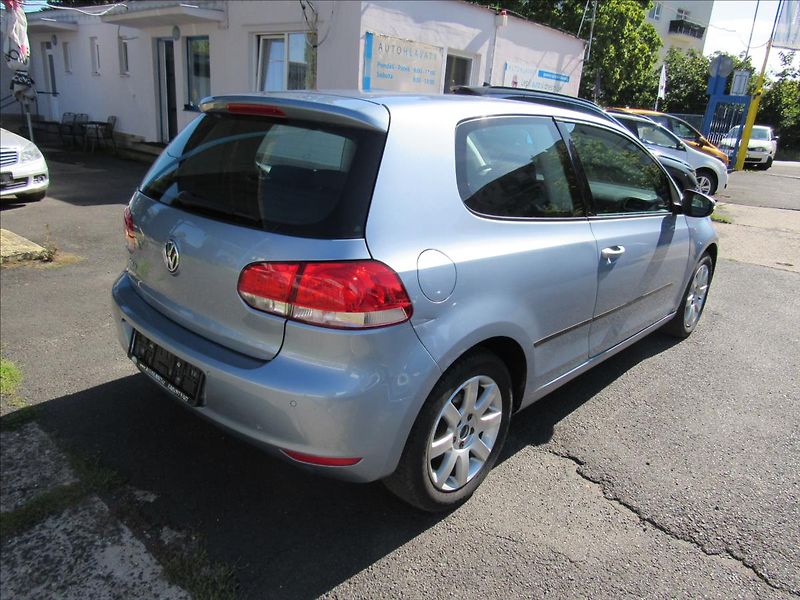 Volkswagen Golf 1,4 59kW - fotka 6 z 28