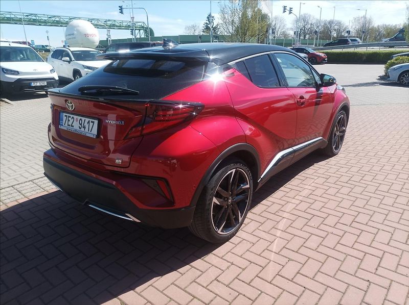 Toyota C-HR 2,0 GR Sport - fotka 4 z 17