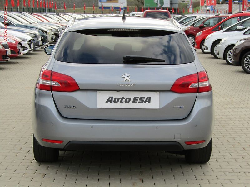 Peugeot 308 (2016) 2.0HDi, Xenon - fotka 5 z 18