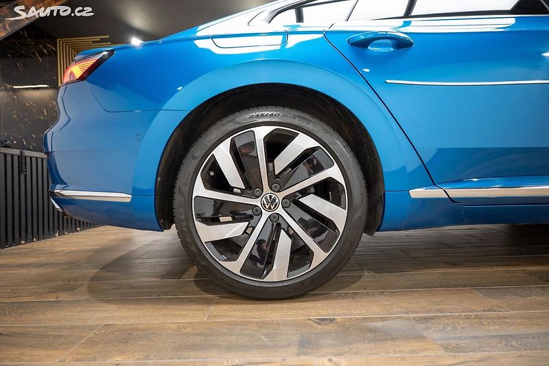 Volkswagen Arteon 1.5  TSI 110 kW R-Line - fotka 34 z 36